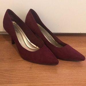 NEW Wine Red/Maroon Pointed Heels